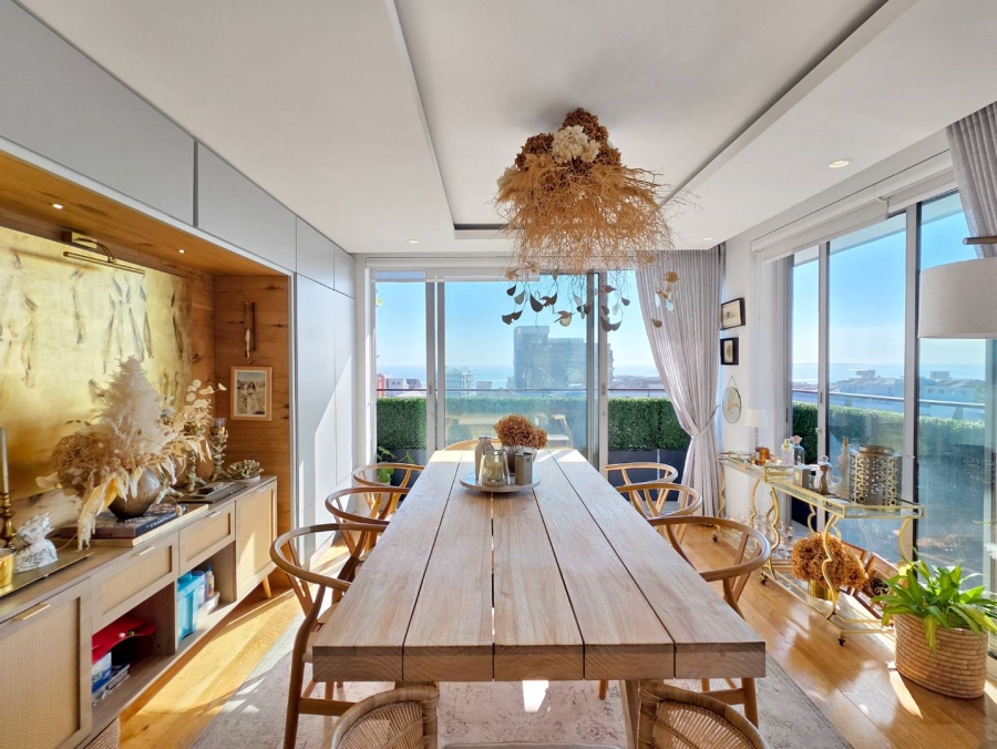 3 Bedroom Property for Sale in Sea Point Western Cape